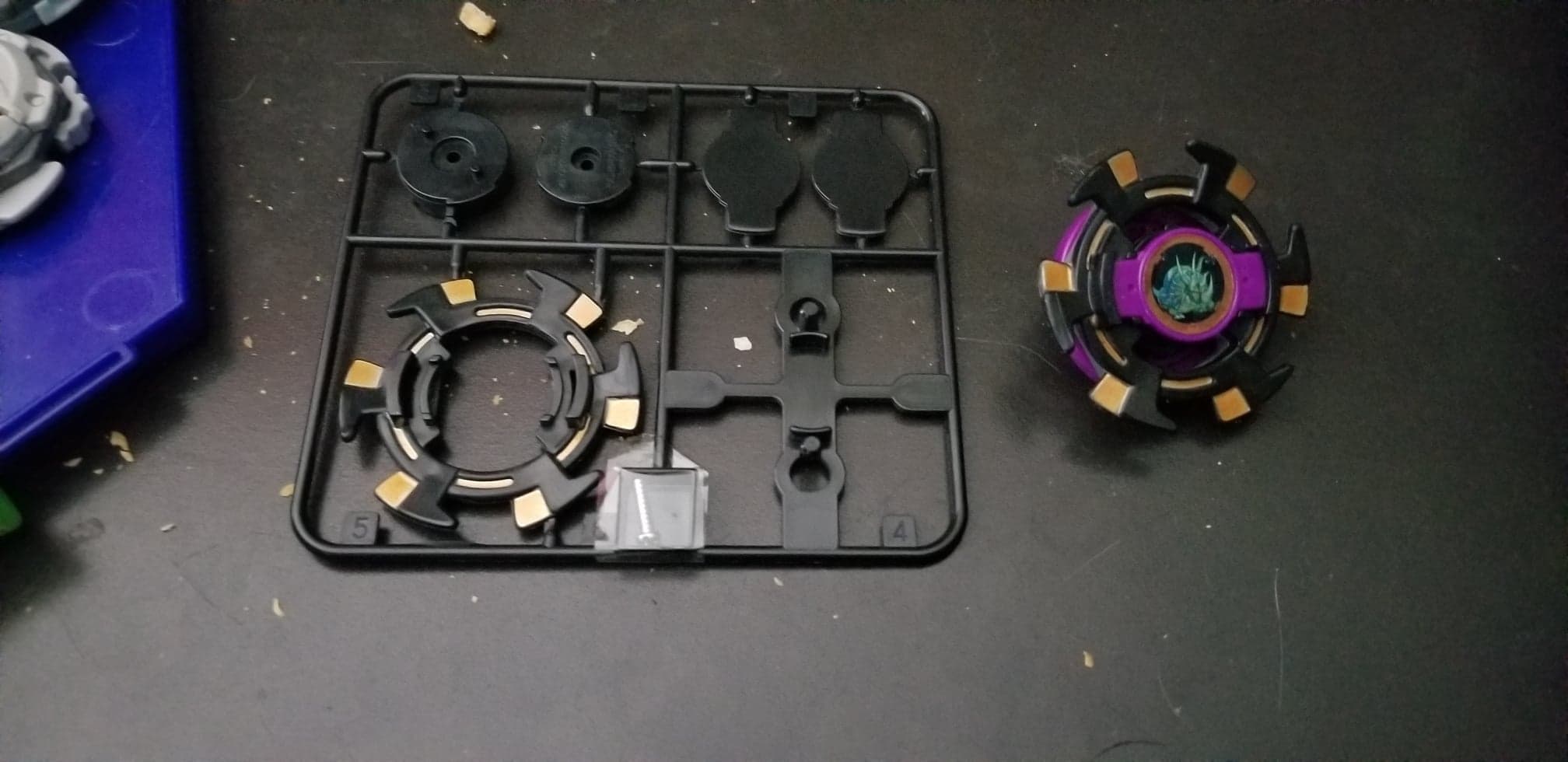 beyblades 2000